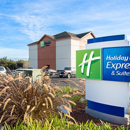 Holiday Inn Express & Suites Watsonville By Ihg Exterior photo