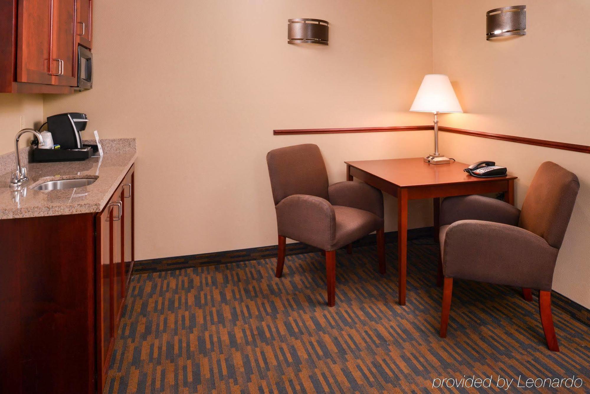 Holiday Inn Express & Suites Watsonville By Ihg Exterior photo